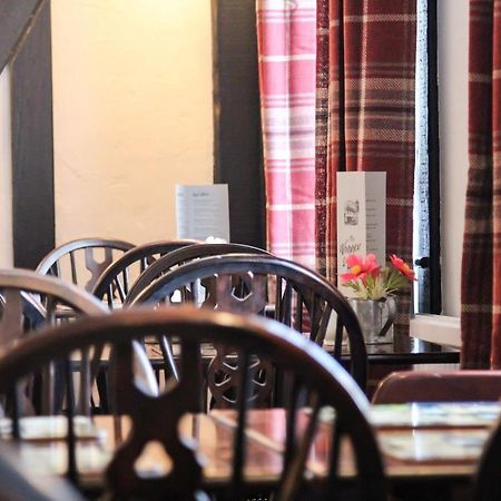 The Waggon And Horses Hotel Great Yeldham Buitenkant foto